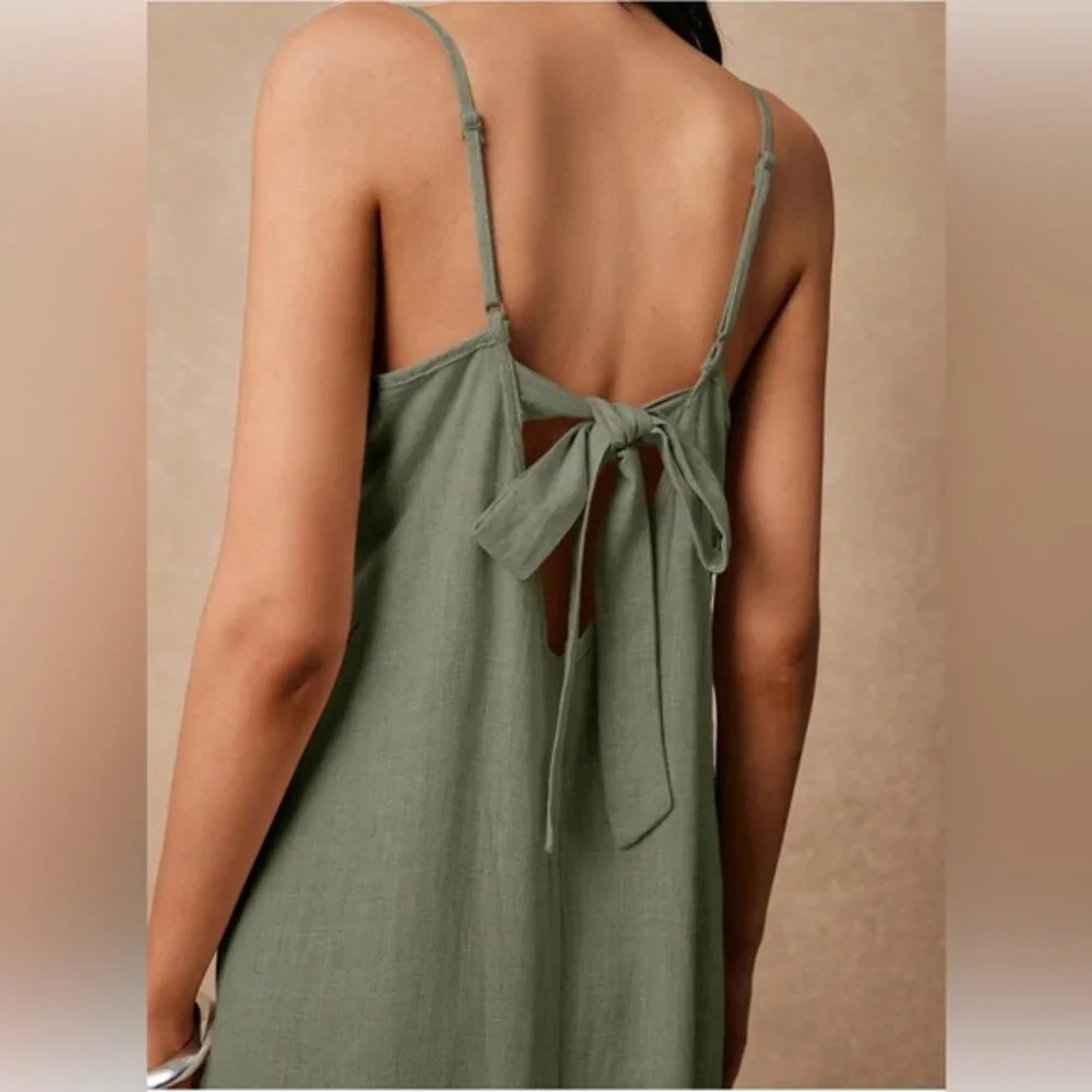 LAST ONE 🔥 Minimalist Sage Green Viscose Linen Blend Maxi Dress - Picture 5 of 8